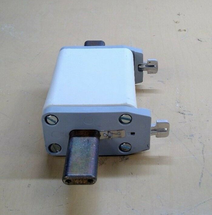 SIEMENS 3NA2 136 - LV HRC- FUSE LINK               (QTY 1)                    4C