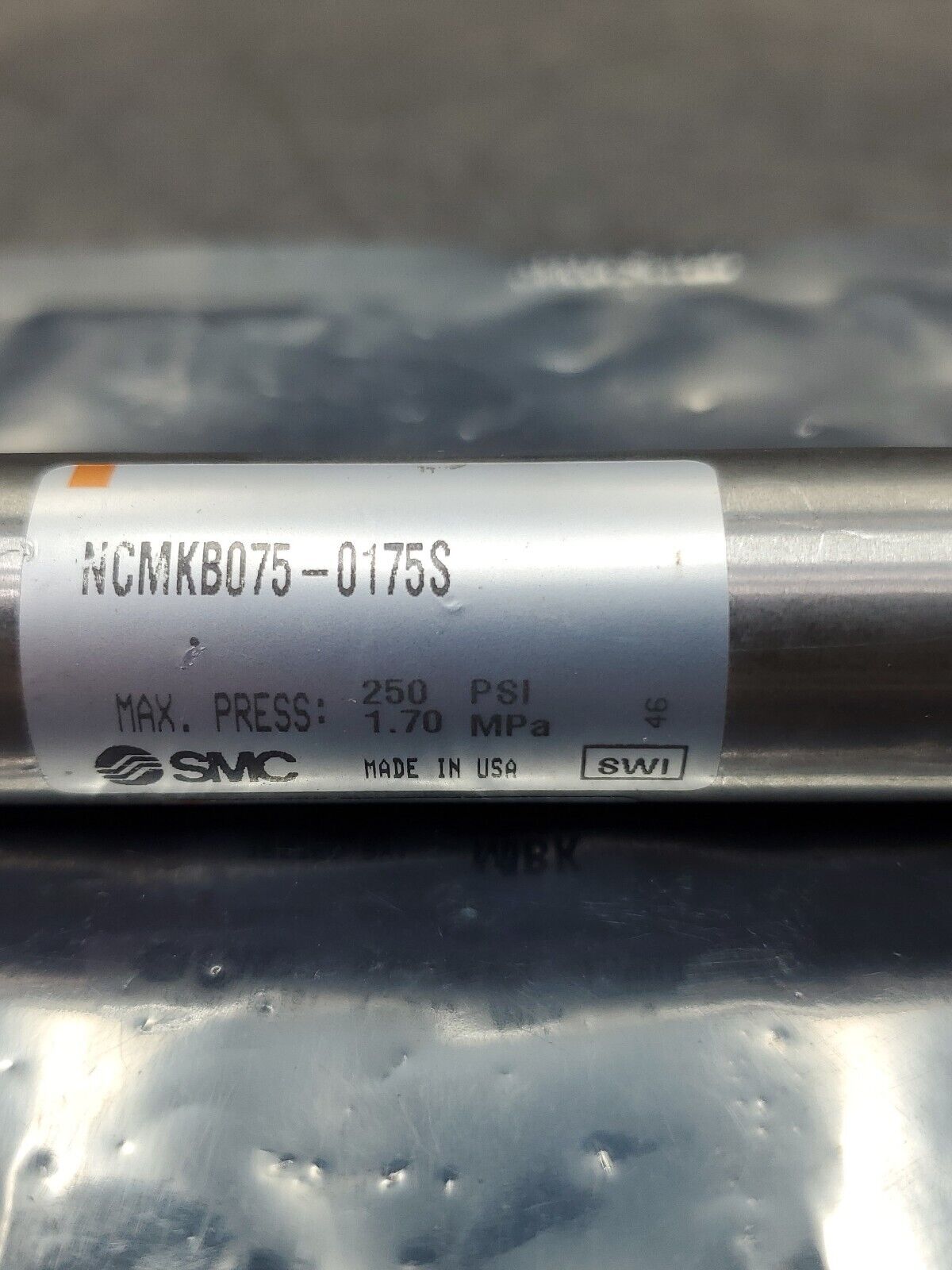 SMC NCMKB075-0175S 250 PSI 1.70 MPa Single Rod Cylinder.                   6E-14