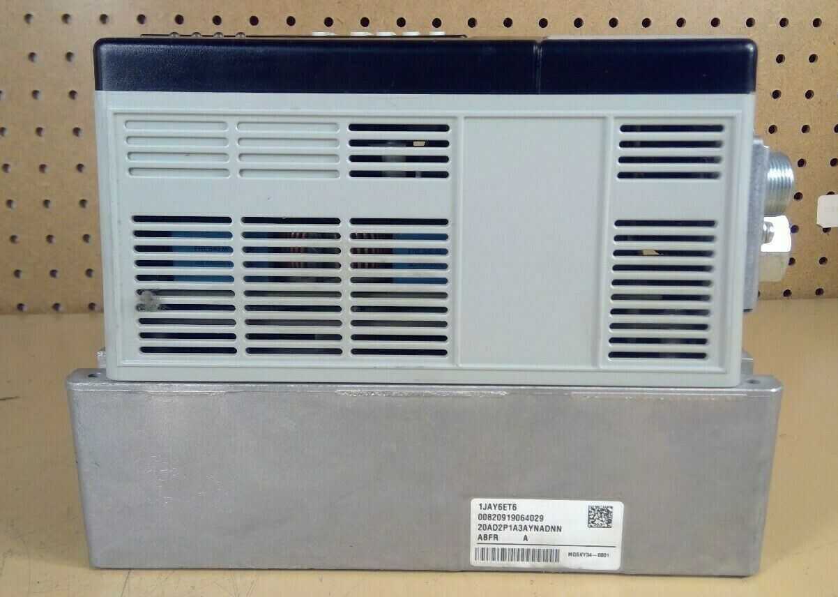 Allen-Bradley PowerFlex 70 20AD2P1A3AYNADNN Series A AC Drive          1D