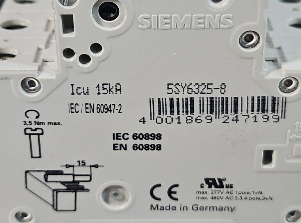 Siemens 5SY63 MCB D32 3-Pole Circuit Breaker.                             4C-20