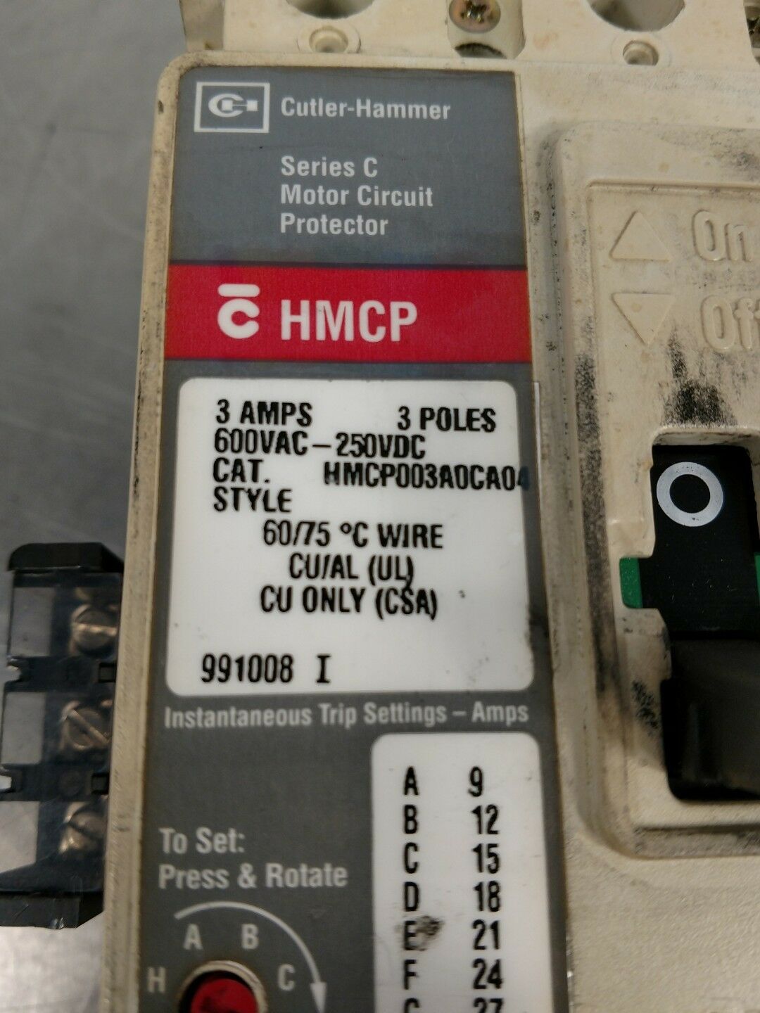 CUTLER HAMMER HMCP003A0CA0 SERIES C 3A 3 POLE MOTOR CIRCUIT PROTECTOR 4D