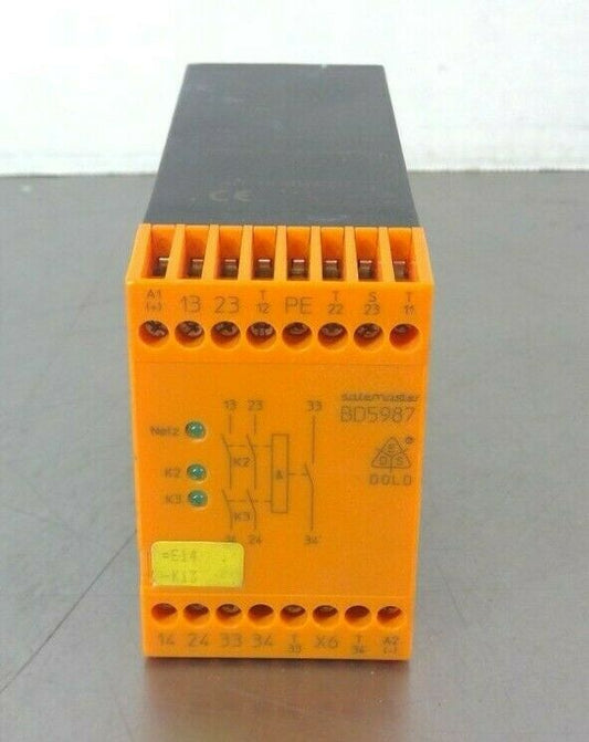 E.Dold &Sohne KG - BD5987.03/201 - Safety Relay                             4G