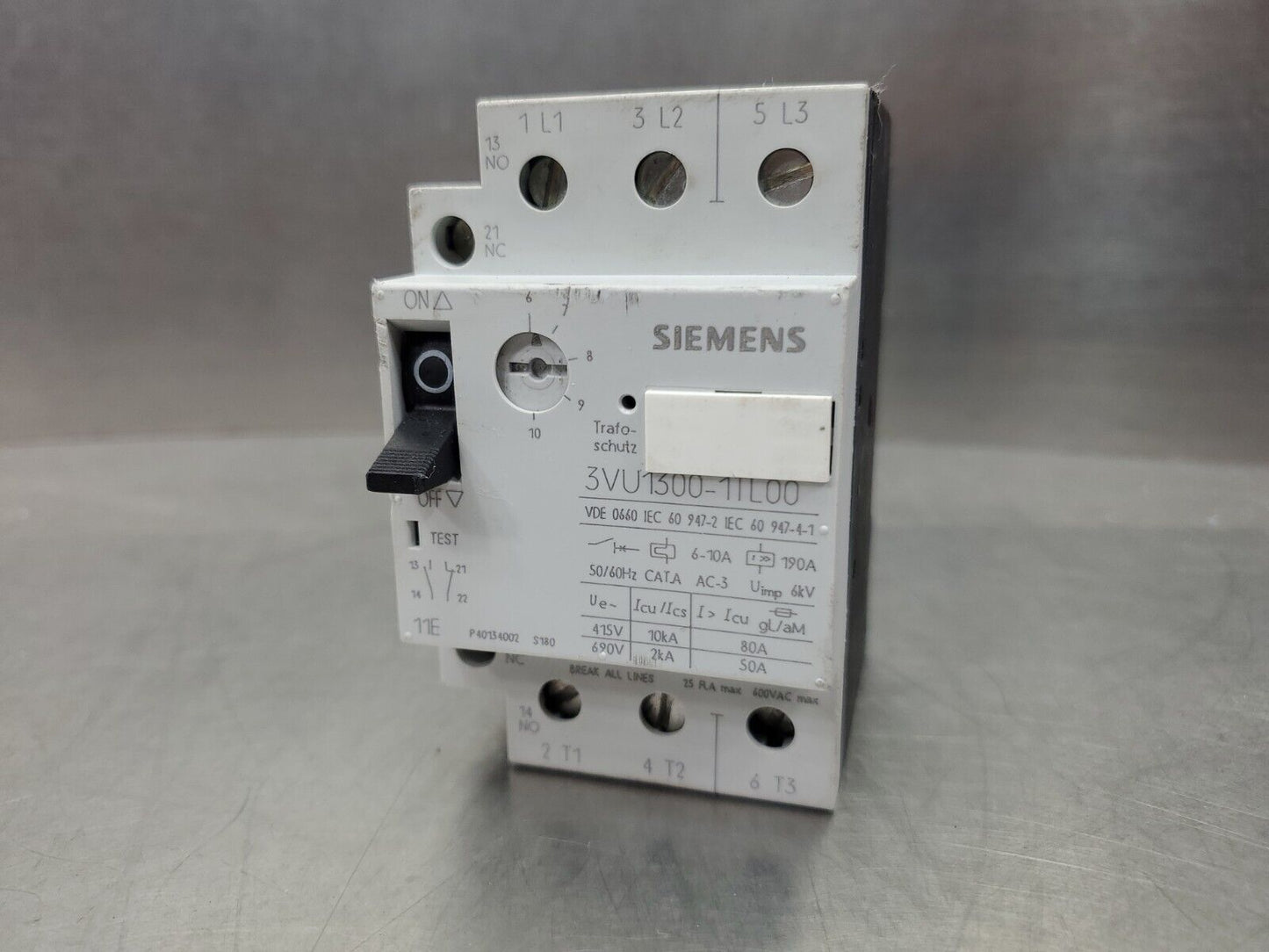 SIEMENS 3VU1300-1TL00 6-10A MOTOR PROTECTOR STARTER.                       4E-11