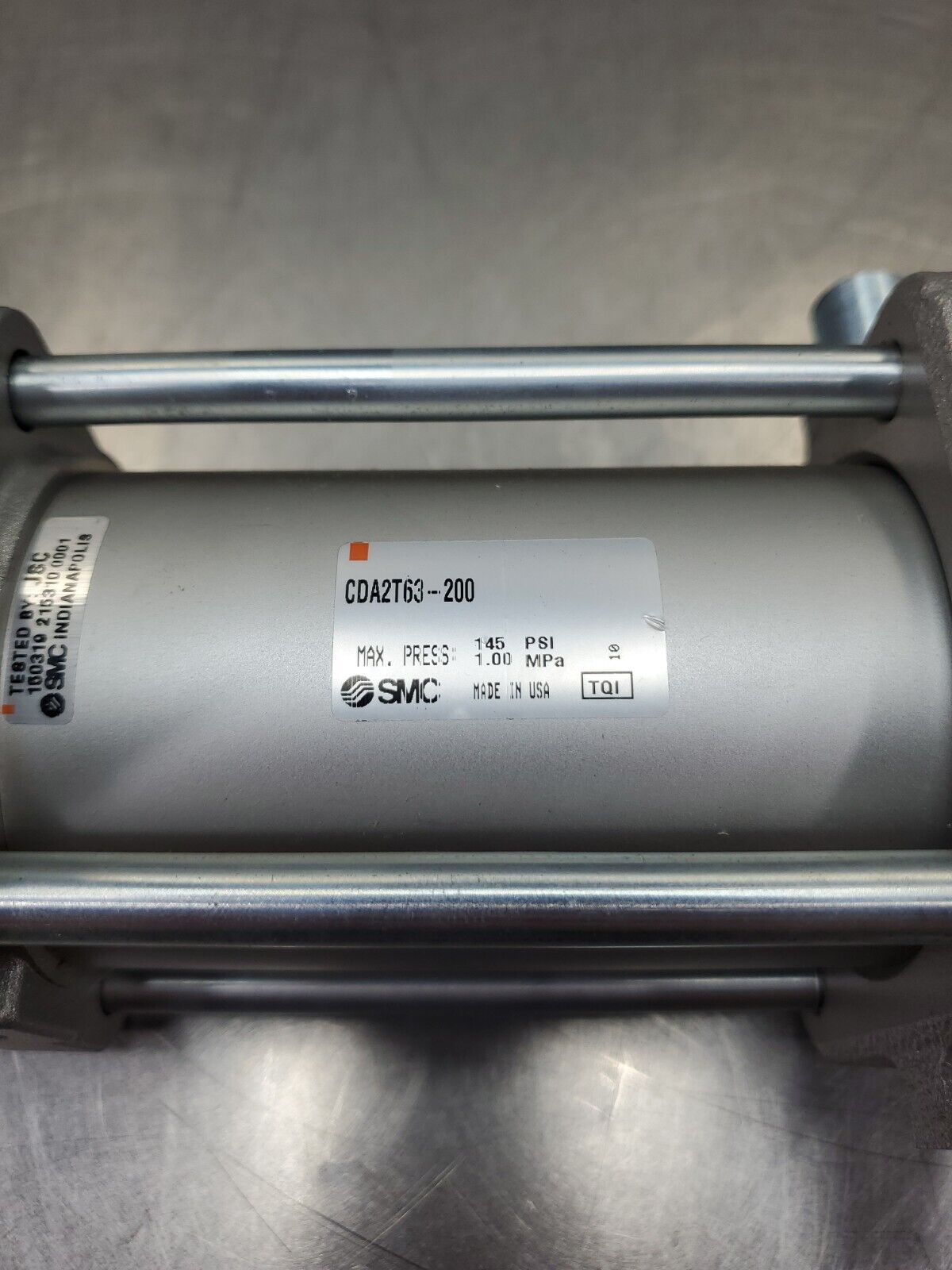 SMC CDA2T63-200 MAX PRESSURE 145 PSI 1.00 MPa Pneumatic Cylinder.             6C