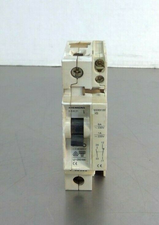 Siemens - 5SX21 B10 - Circuit Breaker w/ 5SX9100 HS                           4G